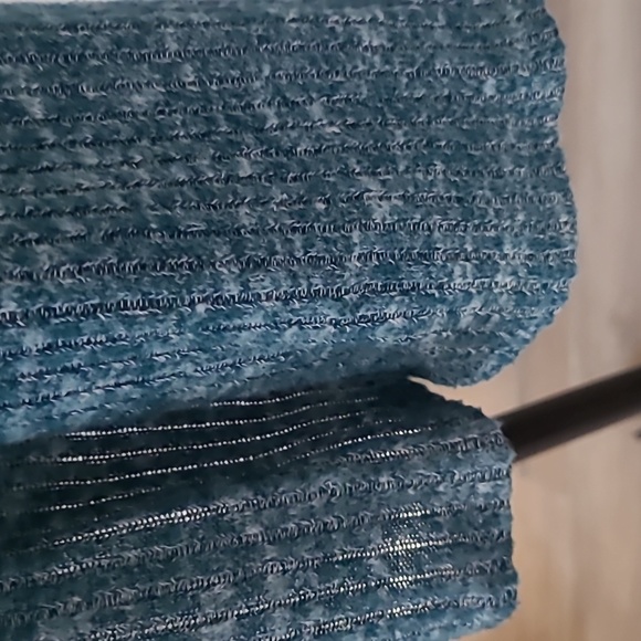 Blue sweater - Picture 3 of 3